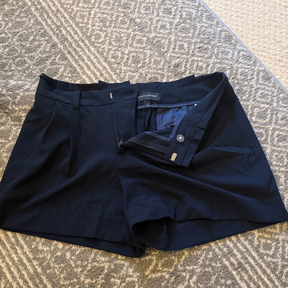 Women’s Banana Republic Navy Shorts